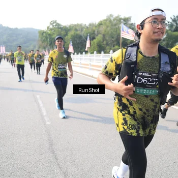Runner Photo 6928026