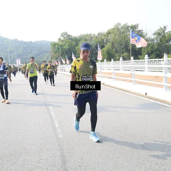Runner Photo 6928032