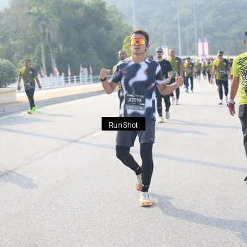 Runner Photo 6928046