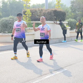 Runner Photo 6928048
