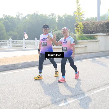 Runner Photo 6928054