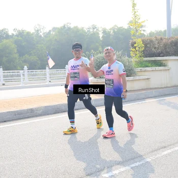 Runner Photo 6928057