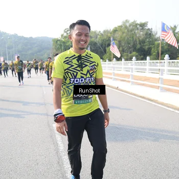 Runner Photo 6928062