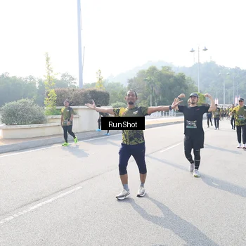 Runner Photo 6928070