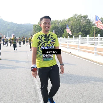 Runner Photo 6928071