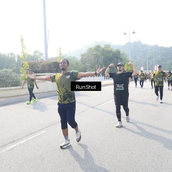 Runner Photo 6928079