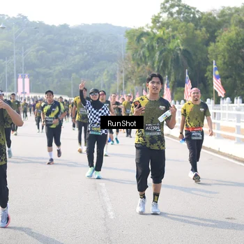 Runner Photo 6928083