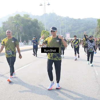 Runner Photo 6928093