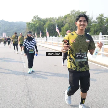 Runner Photo 6928109