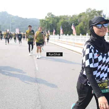 Runner Photo 6928119