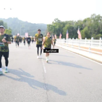 Runner Photo 6928122