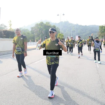 Runner Photo 6928123