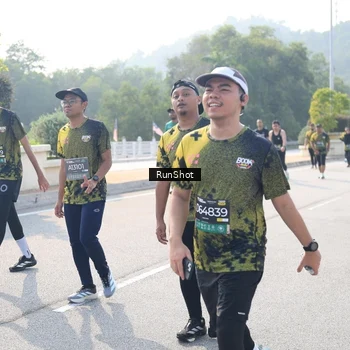 Runner Photo 6928124