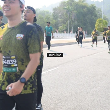 Runner Photo 6928132