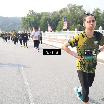 Runner Photo 6928147