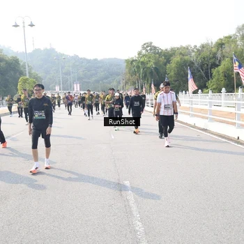 Runner Photo 6928150