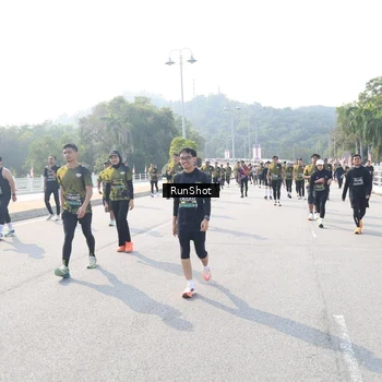 Runner Photo 6928153