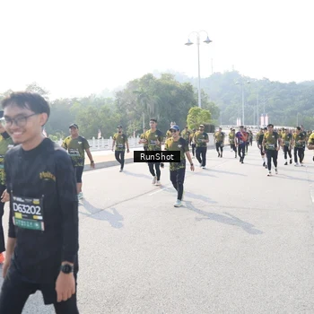 Runner Photo 6928165
