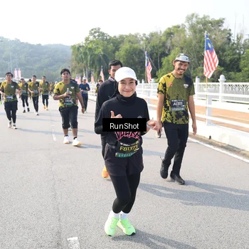 Runner Photo 6928171