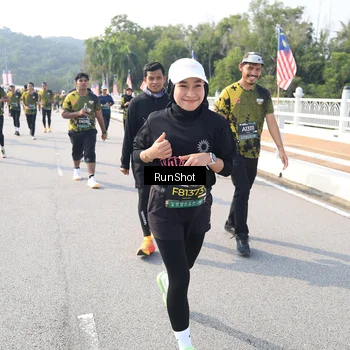 Runner Photo 6928172