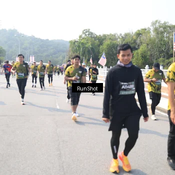 Runner Photo 6928176