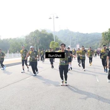 Runner Photo 6928182