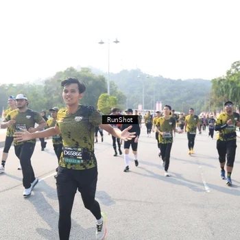 Runner Photo 6928186