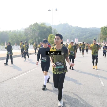 Runner Photo 6928202