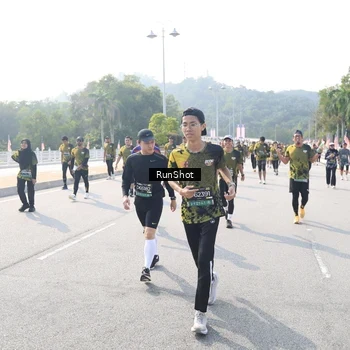Runner Photo 6928203