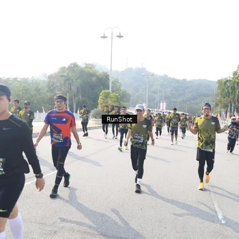 Runner Photo 6928207