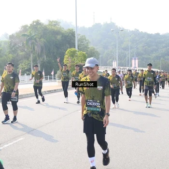 Runner Photo 6928213