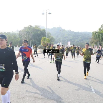 Runner Photo 6928214
