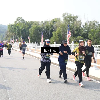 Runner Photo 6928231