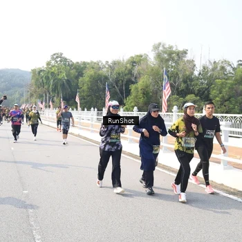 Runner Photo 6928240