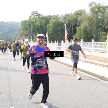 Runner Photo 6928258