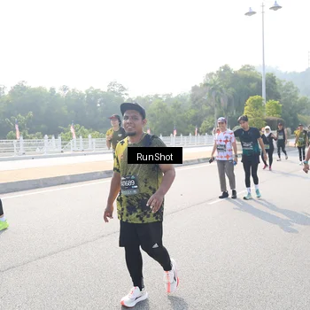 Runner Photo 6928279