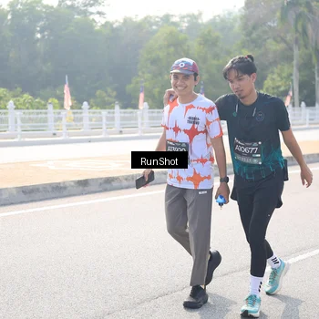 Runner Photo 6928289