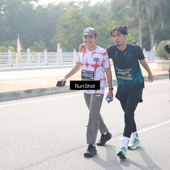 Runner Photo 6928293
