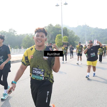 Runner Photo 6928307