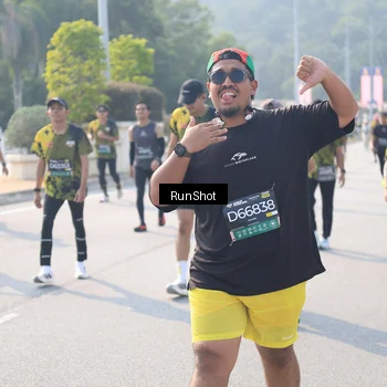 Runner Photo 6928309
