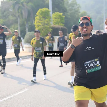 Runner Photo 6928315