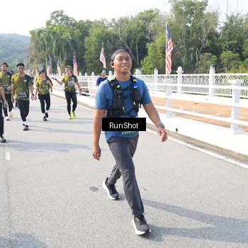 Runner Photo 6928322