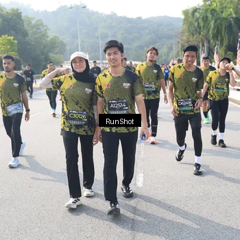 Runner Photo 6928340
