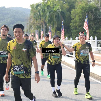 Runner Photo 6928341