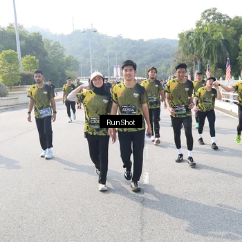 Runner Photo 6928348