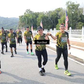 Runner Photo 6928354