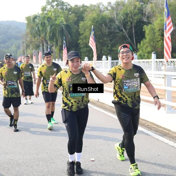 Runner Photo 6928359