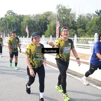 Runner Photo 6928362