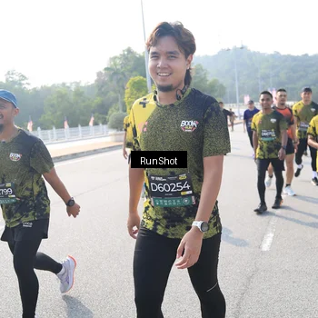 Runner Photo 6928365