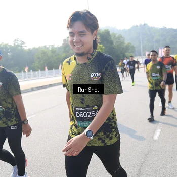 Runner Photo 6928367